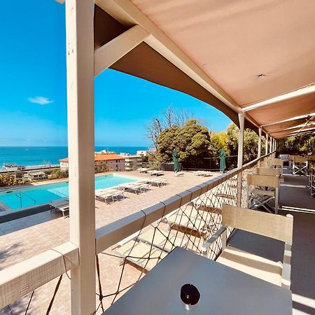 Hotel Mediterraneo Cavi di Lavagna Εξωτερικό φωτογραφία