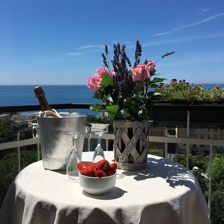Hotel Mediterraneo Cavi di Lavagna Εξωτερικό φωτογραφία